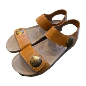 NEW Footwear Comfort Leather Walking footbed Sandals Taos Caramel Tan Size 39